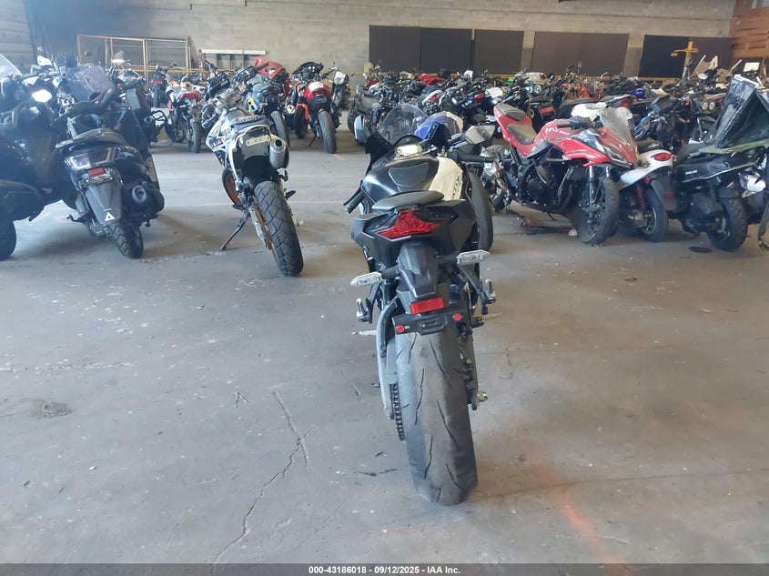 2025 Kawasaki Zx1002 L VIN: JKBZXVL11SA019177 Lot: 43186018