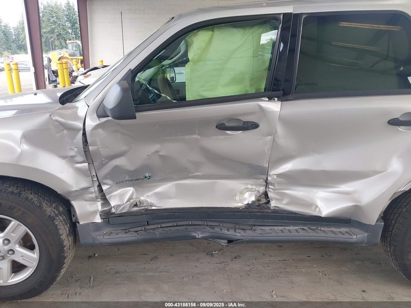 1FMCU59389KA91821 2009 FORD ESCAPE photo no. 6