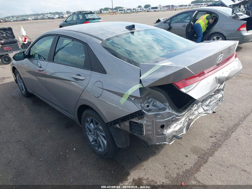 2024 HYUNDAI ELANTRA HYBRID BLUE - KMHLM4DJ1RU113534