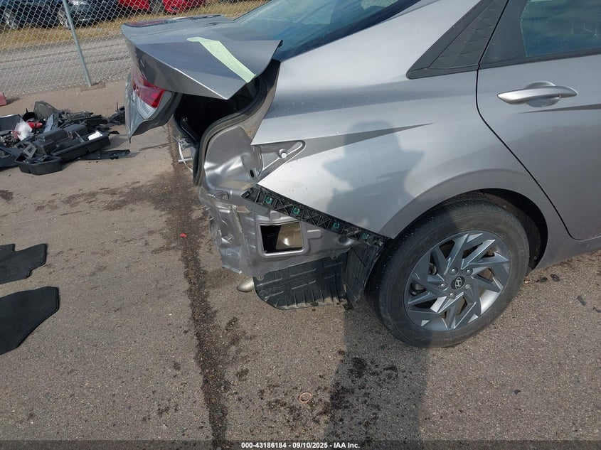 2024 HYUNDAI ELANTRA HYBRID BLUE - KMHLM4DJ1RU113534