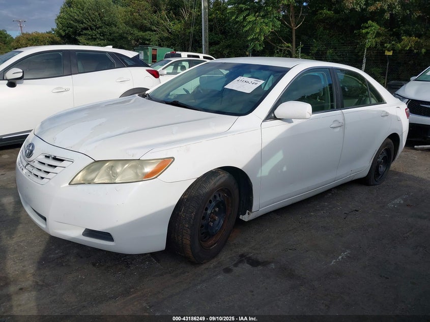 2007 Toyota Camry Le white sedan gasoline 4T1BE46K67U670368 photo #3