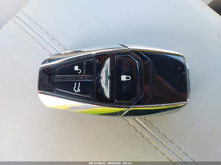 2021 ASTON MARTIN VANTAGE SCFSMGAW2MGN05660