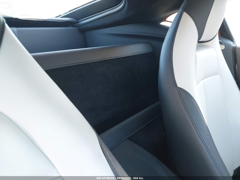 2021 ASTON MARTIN VANTAGE SCFSMGAW2MGN05660