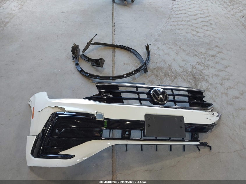 2022 VOLKSWAGEN TIGUAN 2.0T SE R-LINE BLACK - 3VV8B7AX1NM032107