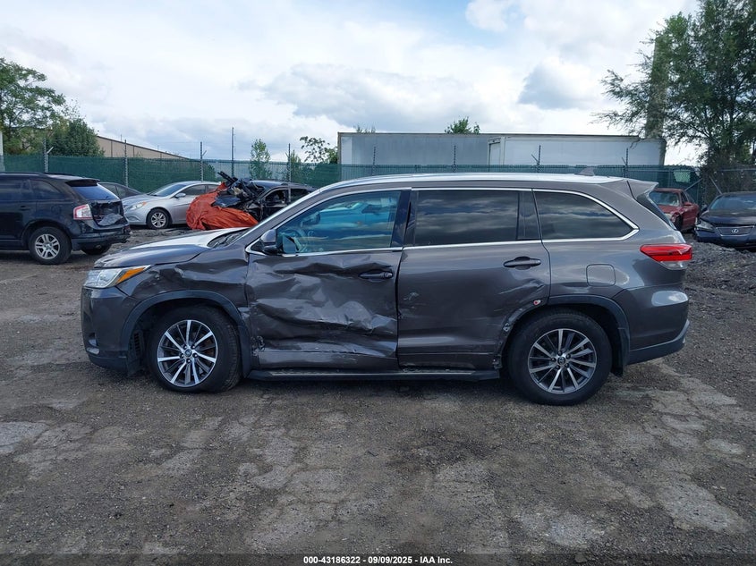2017 TOYOTA HIGHLANDER XLE - 5TDJZRFH9HS407089
