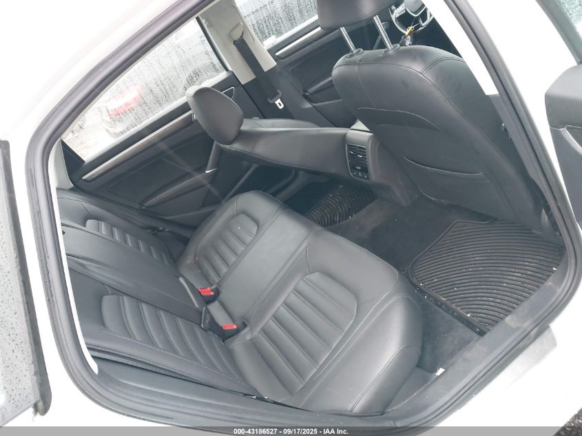 2017 Volkswagen Passat 1.8T Sel Premium VIN: 1VWCT7A39HC074398 Lot: 43186527