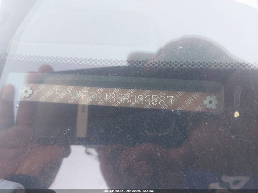 2006 Honda Pilot Lx VIN: 5FNYF28136B039587 Lot: 43186552