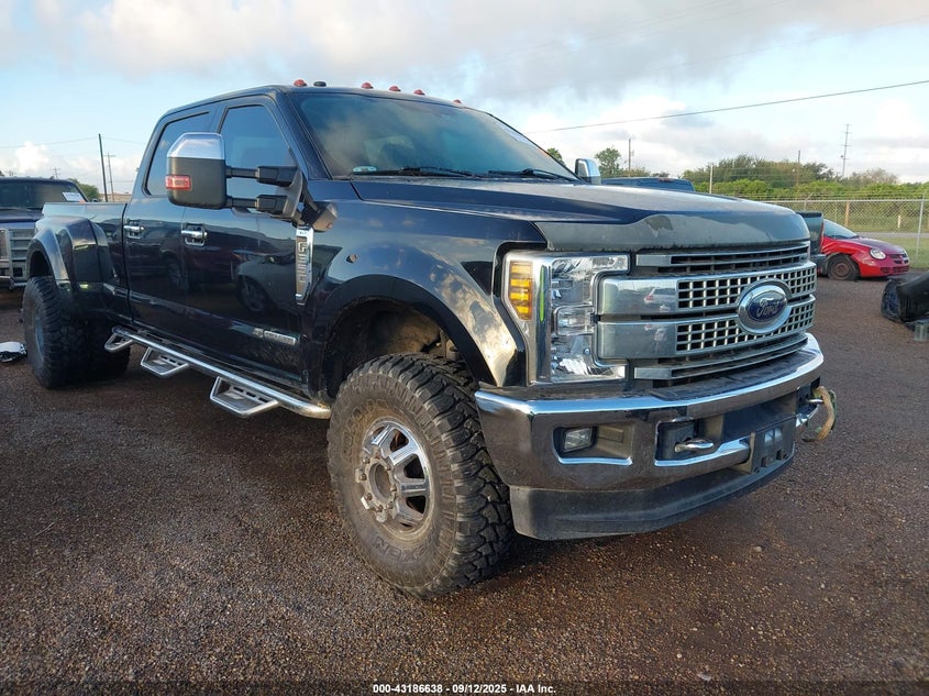1FT8W3DT8KEC86466 2019 FORD F350 photo no. 2