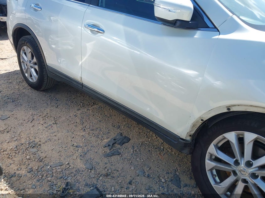 2015 NISSAN ROGUE SV KNMAT2MT7FP528601