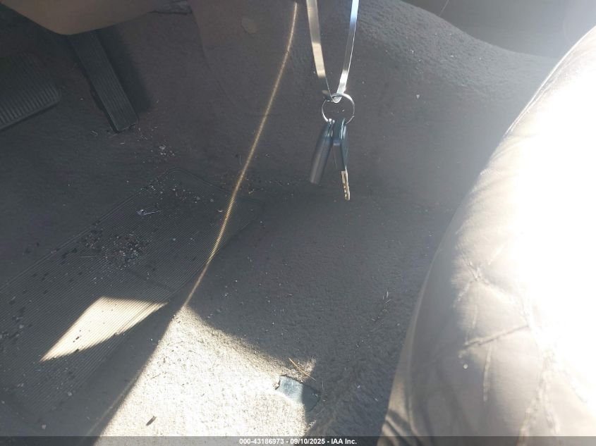 1999 Mercury Grand Marquis Gs VIN: 2MEFM74W5XX733287 Lot: 43186973