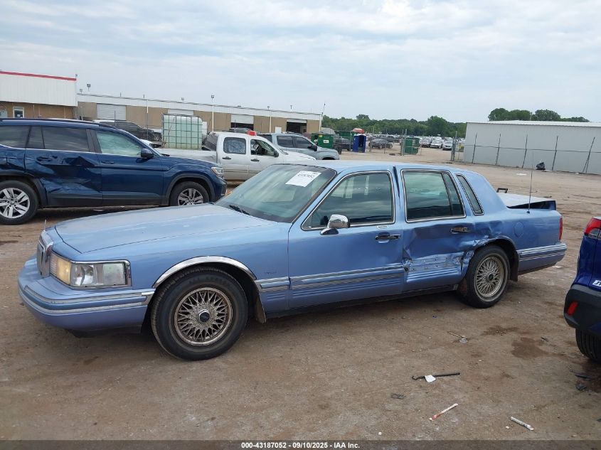 1994 Lincoln Town Car Signature/Tournament VIN: 1LNLM82W8RY695307 Lot: 43187052