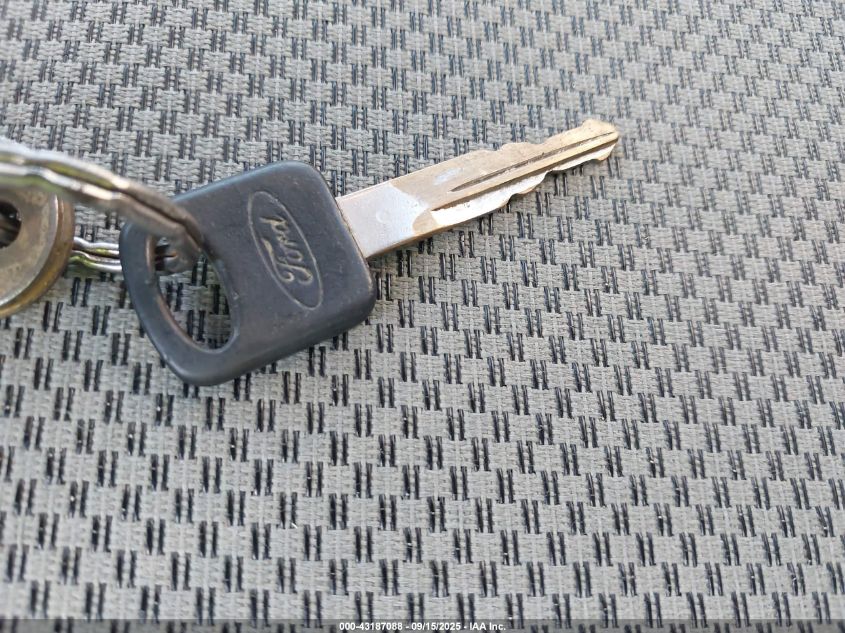 2006 Ford F-250 Xl/Xlt VIN: 1FTNF21516EC15229 Lot: 43187088