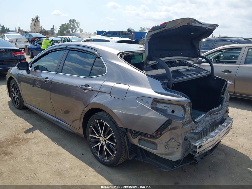 4T1G11AK2RU239746 2024 TOYOTA CAMRY photo no. 3