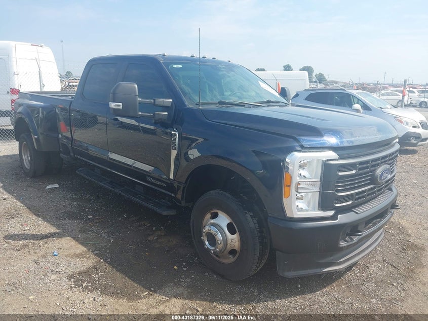 2023 FORD F350  (VIN: 1FT8W3DT1PEC85098)