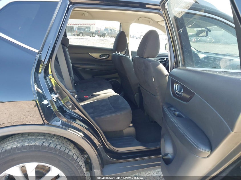 2015 NISSAN ROGUE SV - KNMAT2MV4FP532199