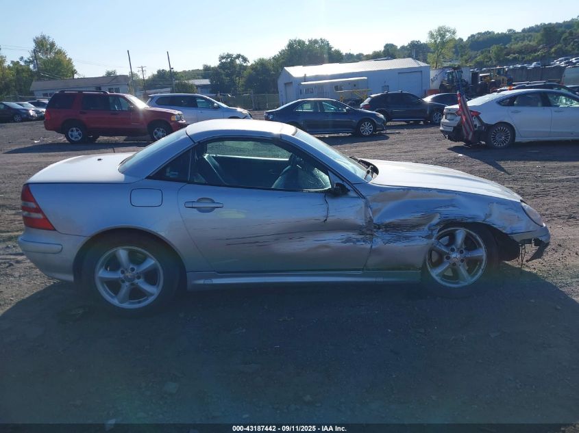 2002 Mercedes-Benz Slk 320 VIN: WDBKK65FX2F237810 Lot: 43187442