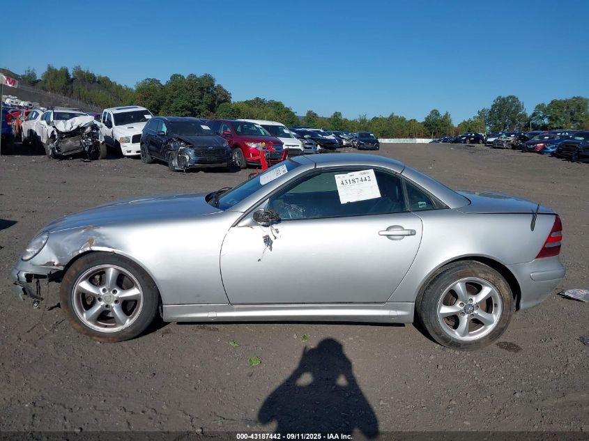2002 Mercedes-Benz Slk 320 VIN: WDBKK65FX2F237810 Lot: 43187442