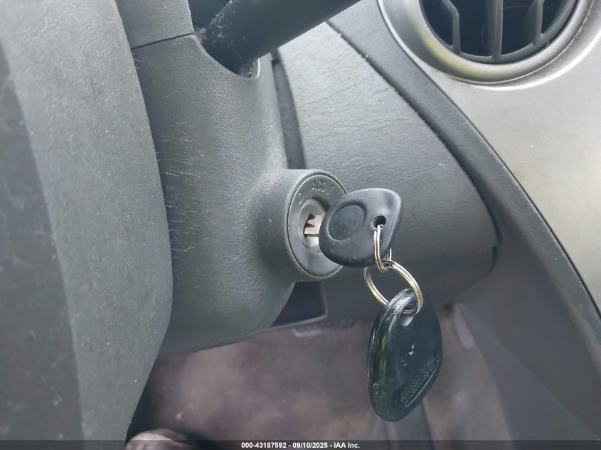 2007 Saturn Ion Ion 2 VIN: 1G8AJ58F07Z134935 Lot: 43187592