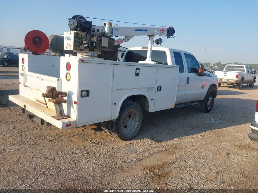 1FD8X3HT4FEC04094 2015 FORD F350 photo no. 4
