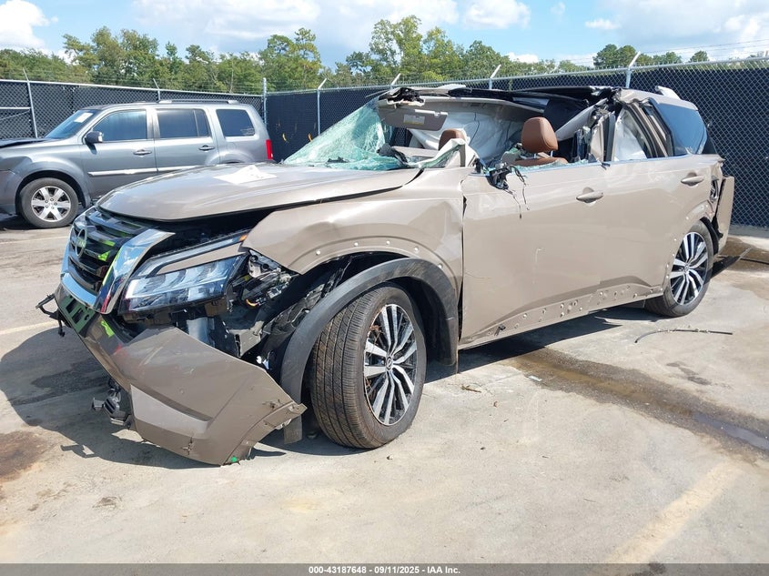 2024 NISSAN PATHFINDER auction photo 2