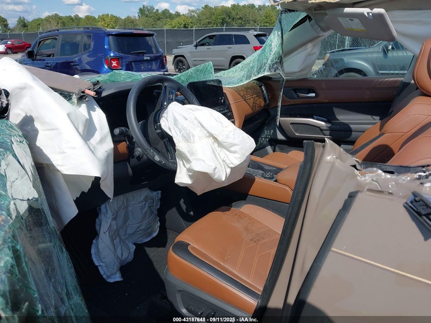 2024 NISSAN PATHFINDER auction photo 5