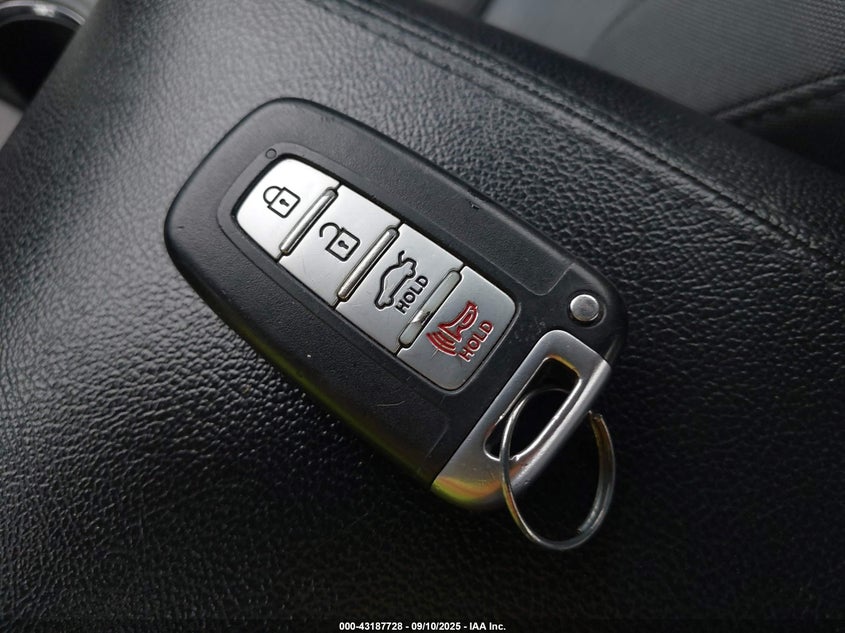 2014 HYUNDAI SONATA HYBRID - KMHEC4A46EA113731