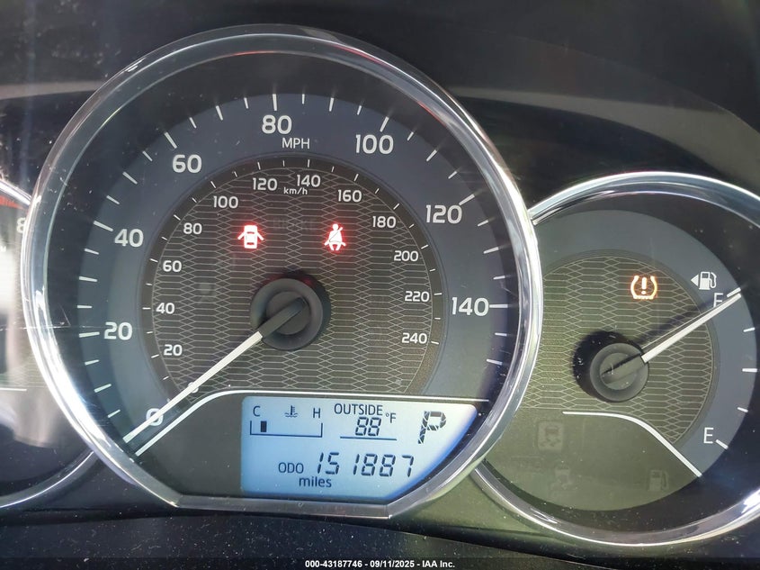 2015 TOYOTA COROLLA LE - 5YFBURHE9FP257741