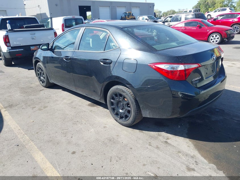 2015 TOYOTA COROLLA LE - 5YFBURHE9FP257741