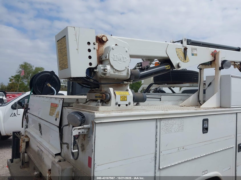 2015 Ford F-550 Chassis Xl VIN: 1FDUF5GT1FED59426 Lot: 43187987