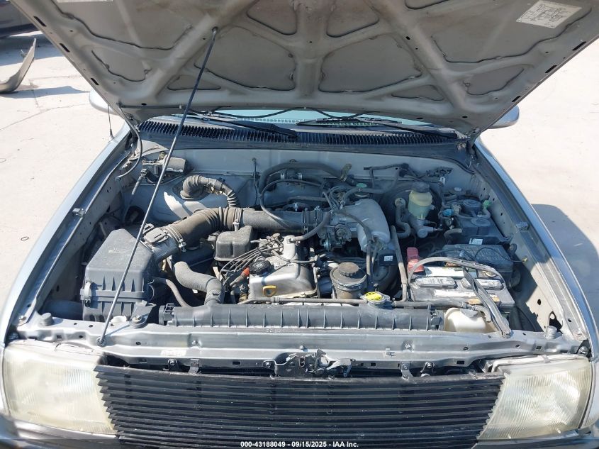 2000 Toyota Tacoma VIN: 4TANL42N1YZ662556 Lot: 43188049