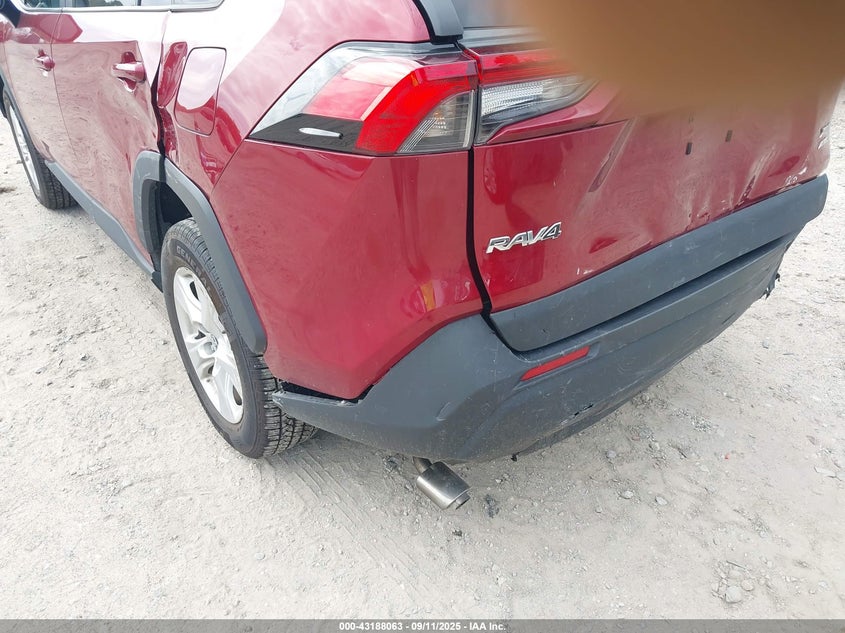 2021 TOYOTA RAV4 XLE - 2T3P1RFV9MC145902