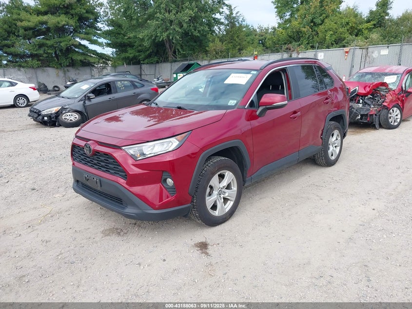2021 TOYOTA RAV4 XLE - 2T3P1RFV9MC145902