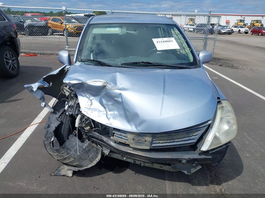 2009 Nissan Versa 1.8Sl VIN: 3N1BC13E09L410085 Lot: 43188085