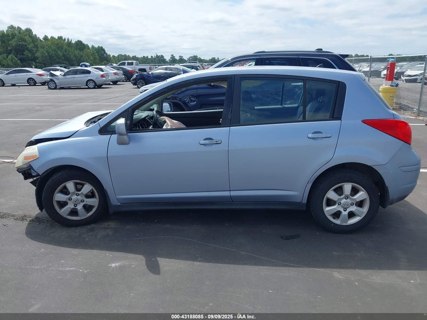 2009 Nissan Versa 1.8Sl VIN: 3N1BC13E09L410085 Lot: 43188085