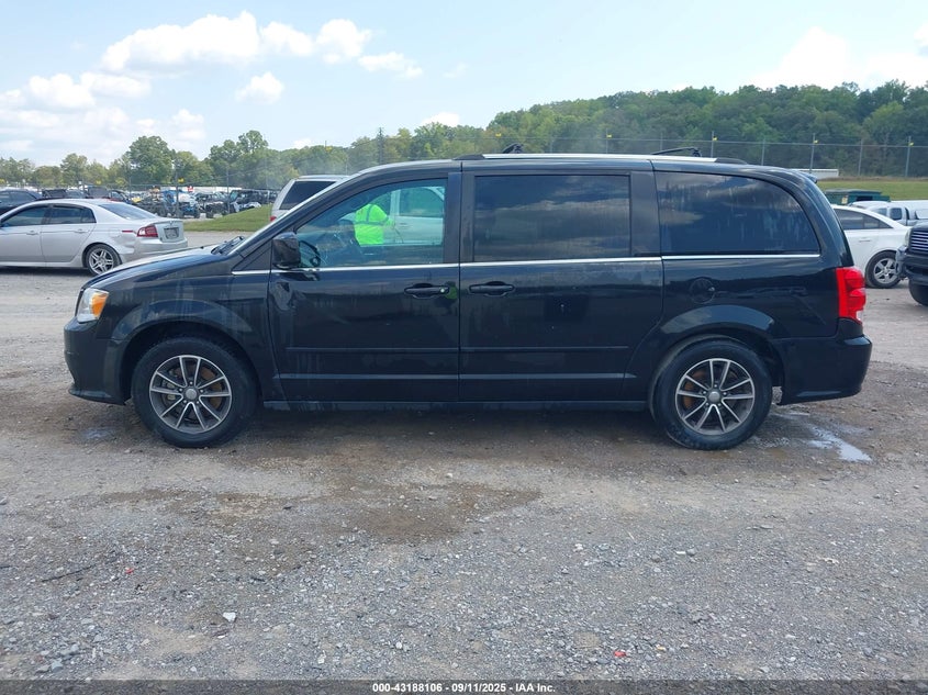 2017 DODGE GRAND CARAVAN SXT - 2C4RDGCG8HR749627
