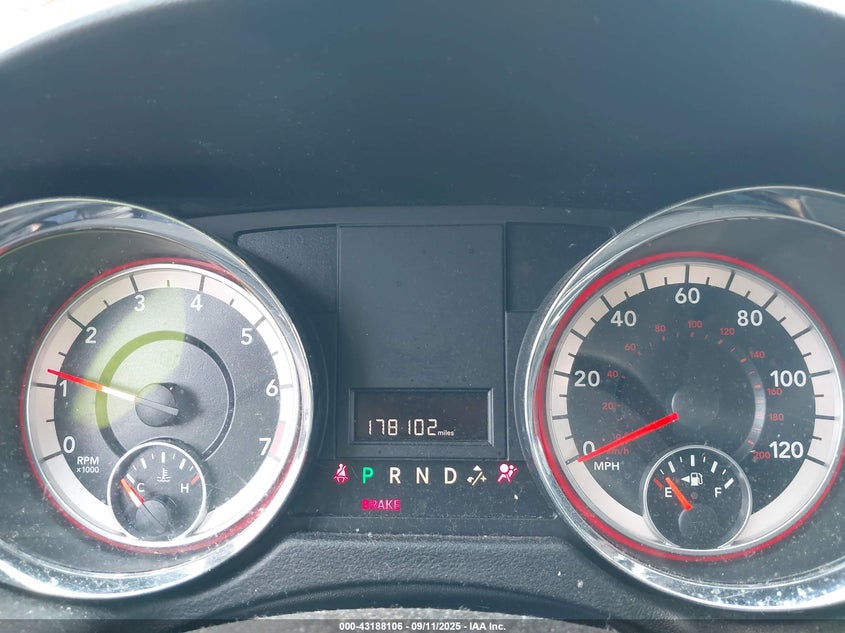 2017 DODGE GRAND CARAVAN SXT - 2C4RDGCG8HR749627