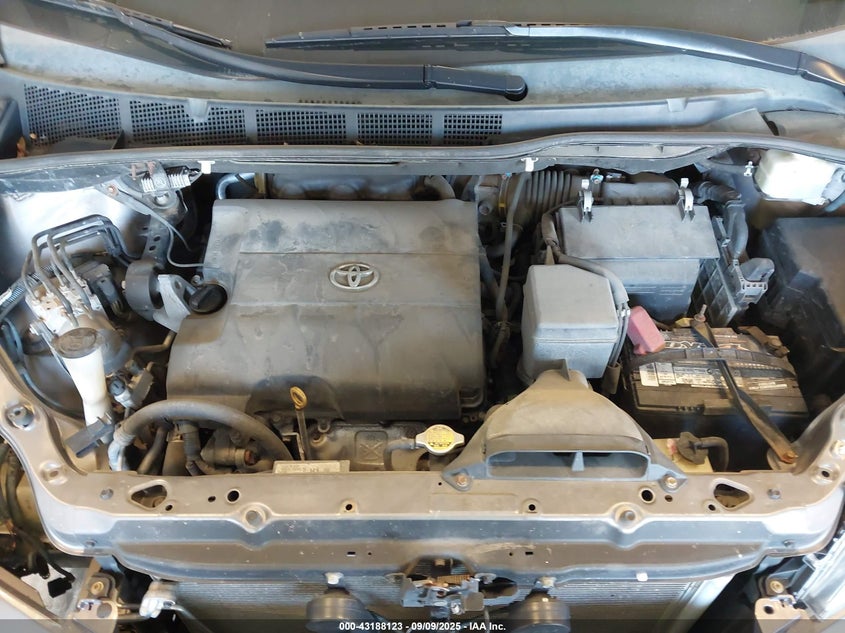 2011 Toyota Sienna Xle VIN: 5TDDK3DC8BS019073 Lot: 43188123