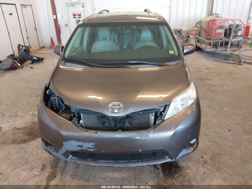 2011 Toyota Sienna Xle VIN: 5TDDK3DC8BS019073 Lot: 43188123