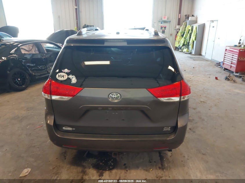 2011 Toyota Sienna Xle VIN: 5TDDK3DC8BS019073 Lot: 43188123