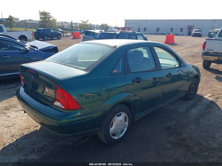 1FAFP33P31W155548 2001 FORD FOCUS photo no. 4