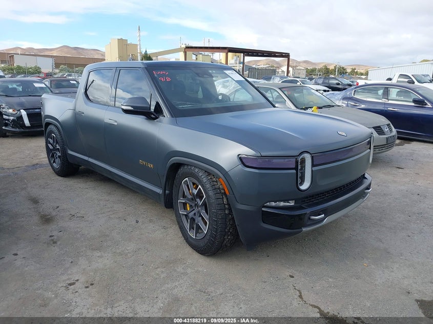 7FCTGAAA9NN004171 2022 Rivian R1T Adventure auction photo 1