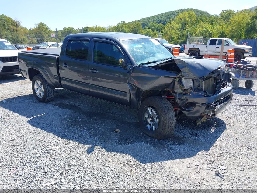 TOYOTA TACOMA BASE V6