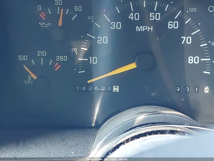 1992 Chevrolet Gmt-400 K1500 VIN: 2GCEK19K8N1132753 Lot: 43188554