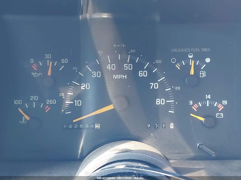 1992 Chevrolet Gmt-400 K1500 VIN: 2GCEK19K8N1132753 Lot: 43188554