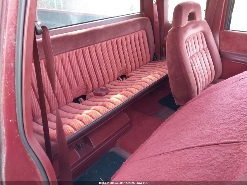 1992 Chevrolet Gmt-400 K1500 VIN: 2GCEK19K8N1132753 Lot: 43188554