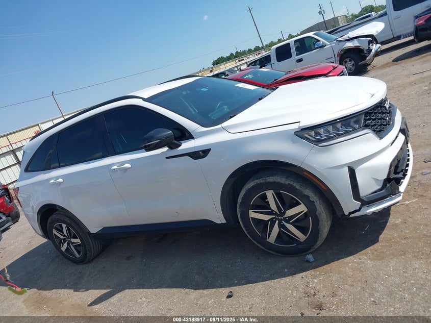 2023 KIA SORENTO S - 5XYRL4LC8PG177010