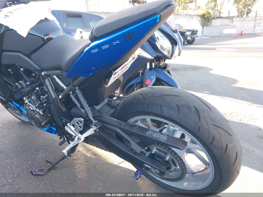 2024 Suzuki Gsx800 F blue null gasoline JS1EM13B8R7103100 photo #4