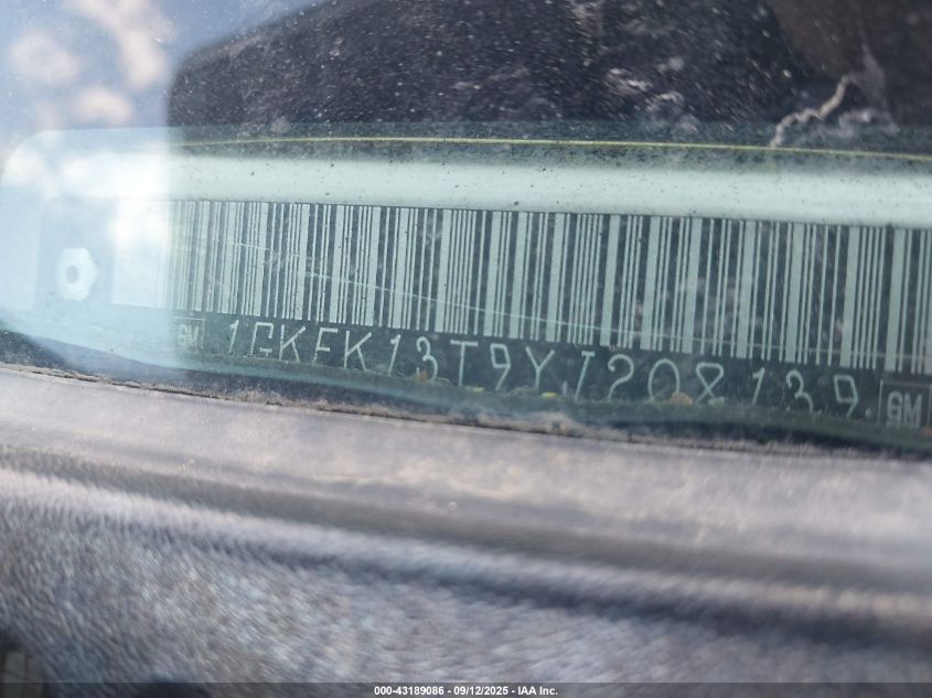 2000 GMC Yukon Slt VIN: 1GKEK13T9YJ208139 Lot: 43189086