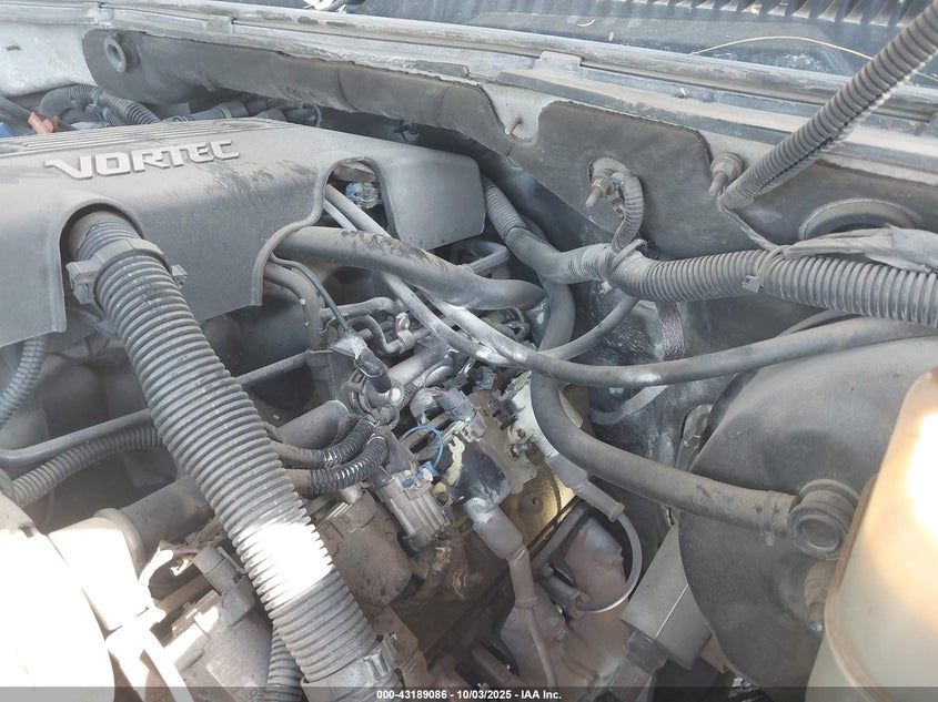 2000 GMC Yukon Slt VIN: 1GKEK13T9YJ208139 Lot: 43189086