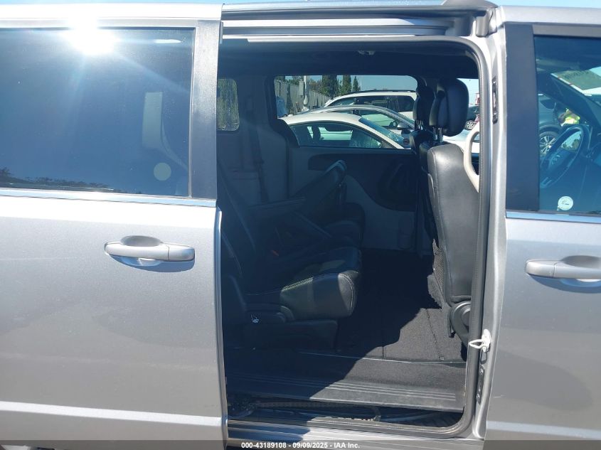 2018 Dodge Grand Caravan Sxt VIN: 2C4RDGCG7JR268645 Lot: 43189108